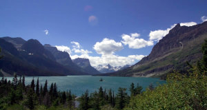 Wild Goose Island Overlook, St. Mary Lake, Glacier National Park, Montana, Estados Unidos. Author David Restivo, NPS. Licensed under the Creative Commons Attribution