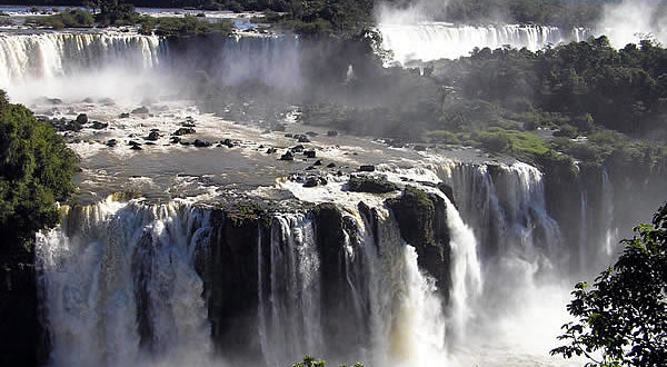 Cataratas do Iguaçu, Brasil-Argentina. Author and Copyright Marco Ramerini.