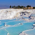 Pamukkale, Turquia. Author Antoine Taveneaux. Licensed under the Creative Commons Attribution-Share Alike