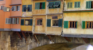 Ponte Vecchio, Florença, Toscana, Itália. Author and Copyright Marco Ramerini