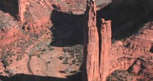 Spider Rock, Canyon de Chelly National Monument, Arizona, Estados Unidos. Author NPS Photo. No Copyright