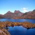 Cradle Mountain, Tasmânia, Austrália. Author Bjørn Christian Tørrissen. Licensed under the Creative Commons Attribution-Share Alike