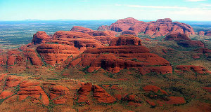 Kata Tjuta (The Olgas), Território do Norte, Austrália. Author Manu. Licensed under the Creative Commons Attribution-Share Alike