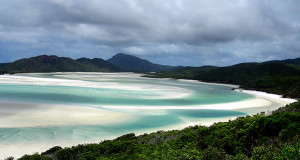 Praia de Whitehaven, Whitsunday island, Queensland, Austrália. Author Grizzy Kret. No Copyright