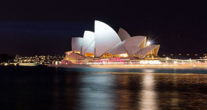 Sydney Opera House, Austrália. Author Kazuhisa Togo. Licensed under the Creative Commons Attribution-Share Alike