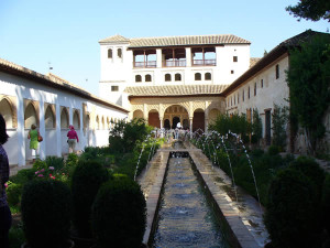Generalife, Alhambra, Granada, Andaluzia, Espanha. Author and Copyright Liliana Ramerini