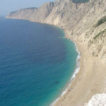 A praia de Platia Amos, Cefalônia, Ilhas Jónicas, Grécia. Author and Copyright Niccolò di Lalla