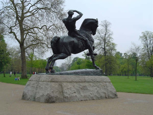 Physical Energy estátua por George Frederick Watts, Kensington Gardens, Londres, Reino Unido. Autor e Copyright Niccolò di Lalla