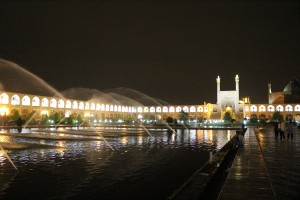 Praça de Naqsh-e Jahan, Isfahan, Irã. Autor e Copyright Marco Ramerini,