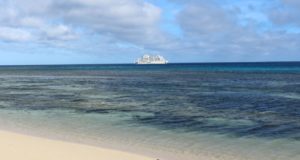 Reef Endevour, Captain Cook Cruises, Fiji. Autor e Copyright Marco Ramerini