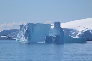 Icebergue, Arquipélago Palmer, Antártida. Autor e Copyright Marco Ramerini